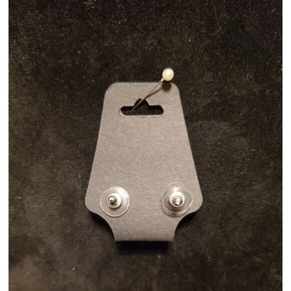 Jewelry Lot 4 -  3 Earrings and 1 Bracelet - Picture 5 of 7